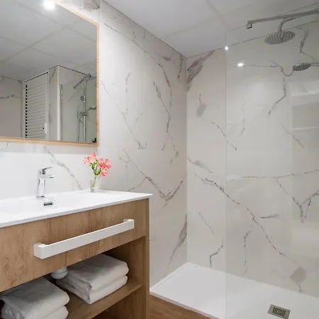 Lloret Santa Rosa By Pierre & 4* Lloret de Mar