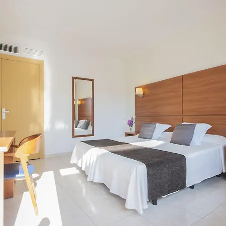 Lloret Santa Rosa By Pierre &