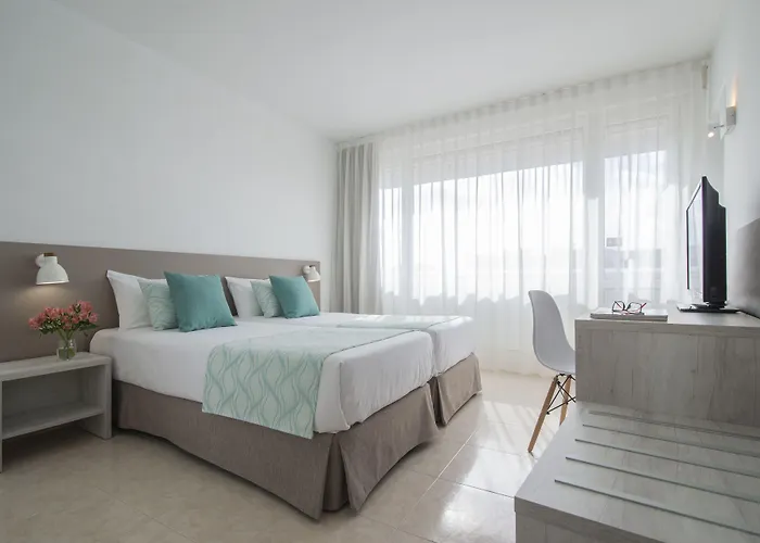 Lloret Santa Rosa By Pierre &